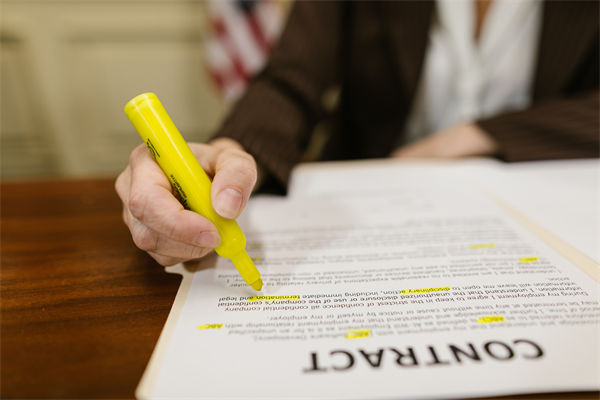 法院起诉书如何写？离婚需要哪些证据？