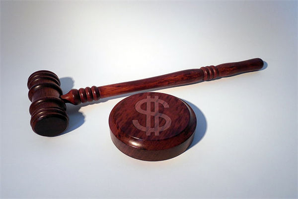 公司股东诉讼费用由律师事务所决定。